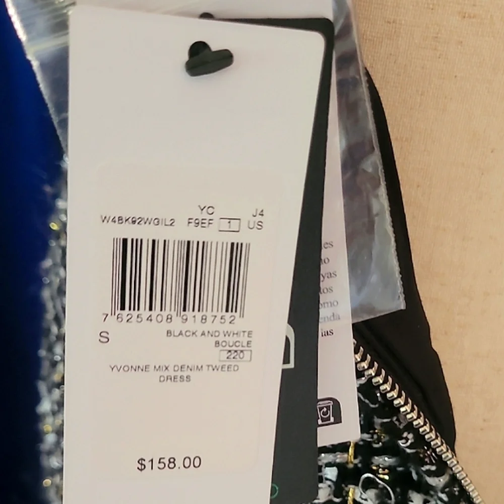 Guess Black and White Mini Dress with Chic Appeal - Picture 3 of 10